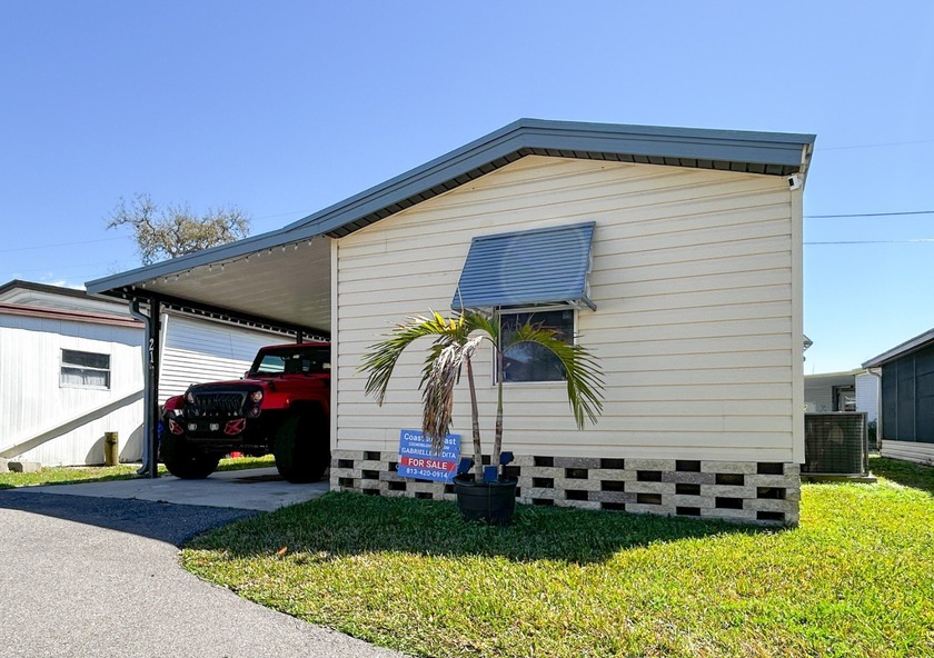 Get it before it's gone! This beautiful 2 bedroom, 1.5 bathroom - Beach Home for sale in Ellenton, Florida on Beachhouse.com