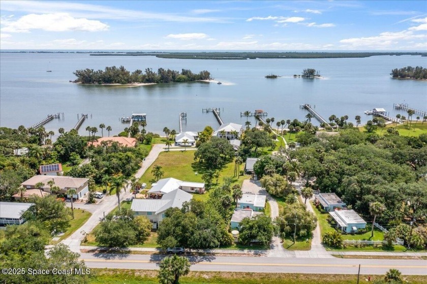 Island View Cottages celebrates all the most enviable features - Beach Home for sale in Sebastian, Florida on Beachhouse.com