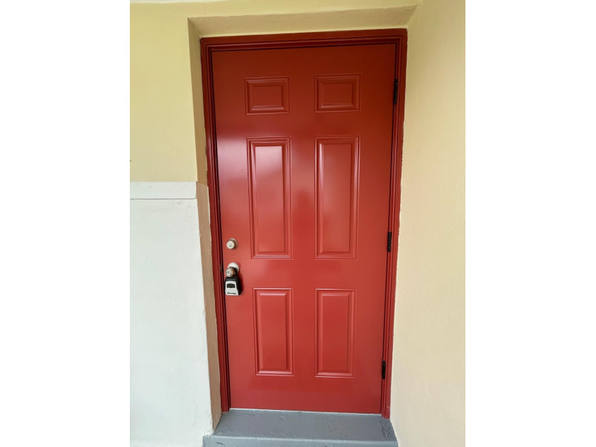 Beautifully renovated Villa in the Ashley section of the 55+ - Beach Home for sale in West Palm Beach, Florida on Beachhouse.com