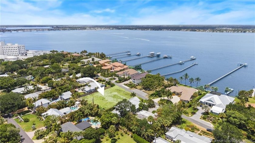 Outstanding opportunity to build your dream home on this double - Beach Lot for sale in Stuart, Florida on Beachhouse.com