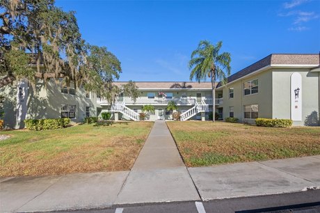 Discover the perfect blend of comfort and convenience in this - Beach Condo for sale in Tarpon Springs, Florida on Beachhouse.com