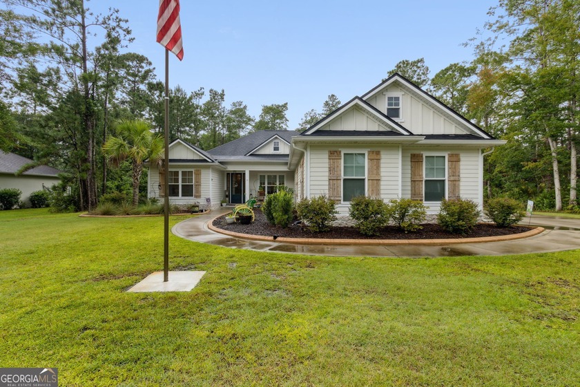**Assumable 5.1% VA loan** Custom-Built Coastal Retreat (with a - Beach Home for sale in Woodbine, Georgia on Beachhouse.com
