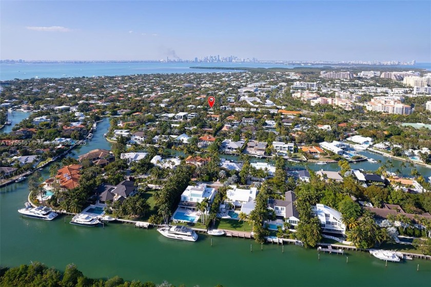 Enjoy island living in this fully remodeled 4 beds, 3 baths - Beach Home for sale in Key Biscayne, Florida on Beachhouse.com