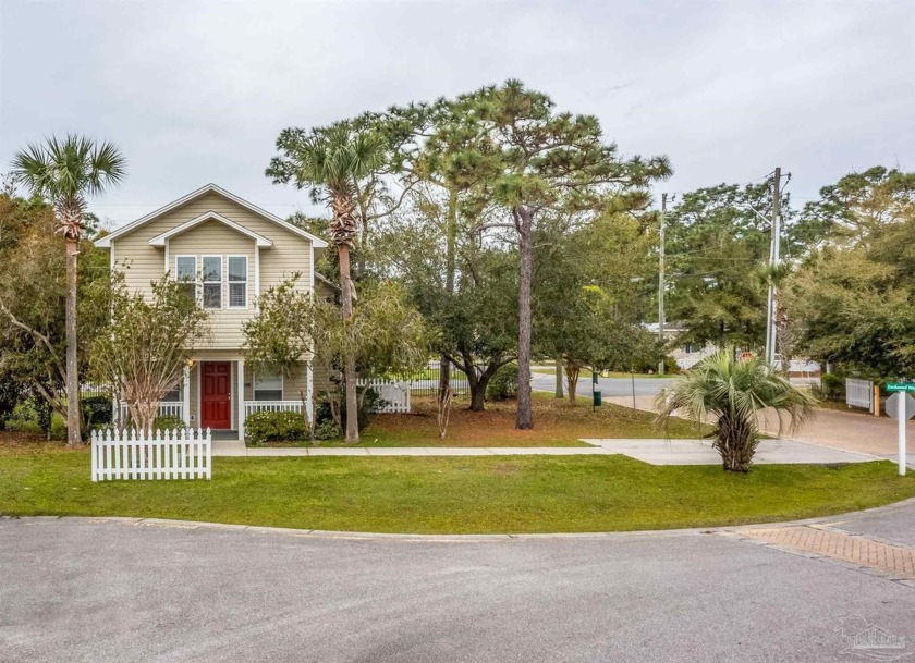 Don't miss out on this ADORABLE Single-Family Cottage at - Beach Home for sale in Santa Rosa Beach, Florida on Beachhouse.com