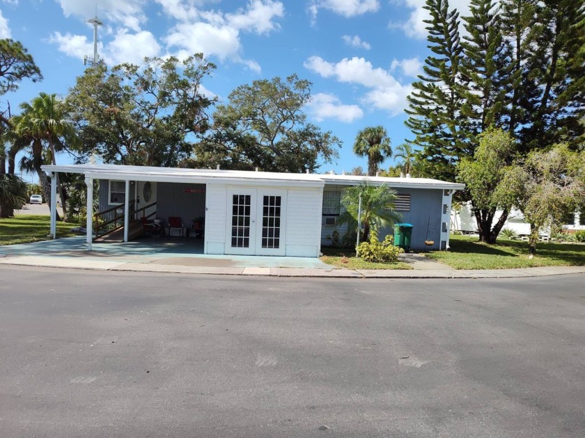 Welcome Home to this Well Maintained 2 Bedroom 2 Bath with Large - Beach Home for sale in Largo, Florida on Beachhouse.com