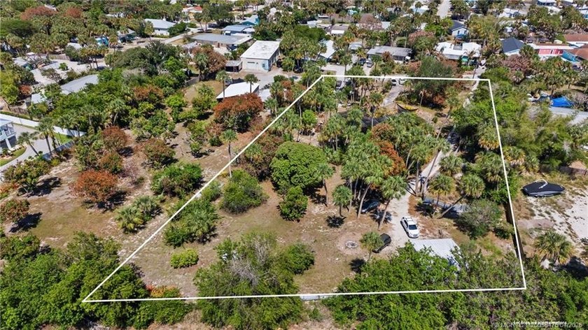 Over 1 acre of land in Jensen Beach just off of Indian River - Beach Home for sale in Jensen Beach, Florida on Beachhouse.com