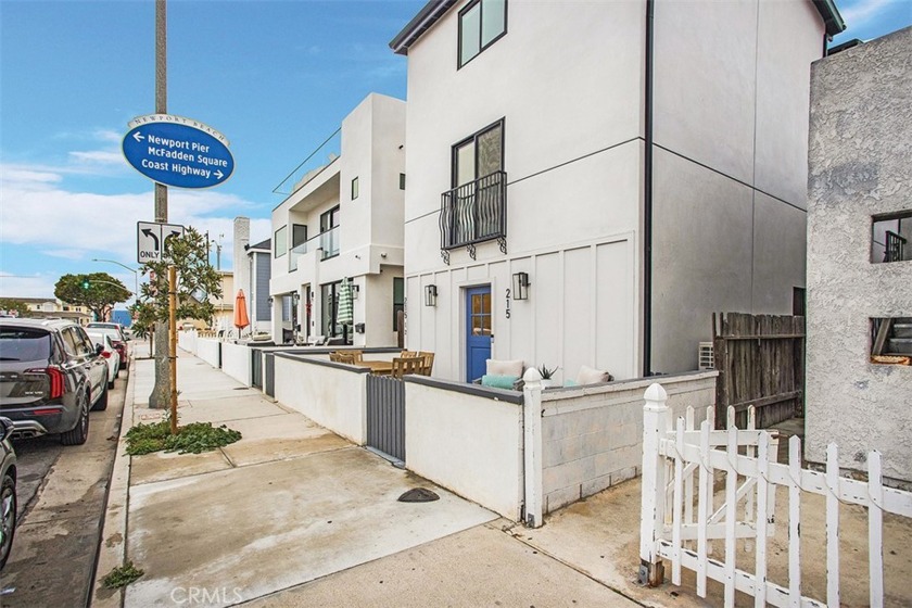 TWO SHORT TERM PERMITS - 2023 Revenue - Real numbers generated = - Beach Townhome/Townhouse for sale in Newport Beach, California on Beachhouse.com