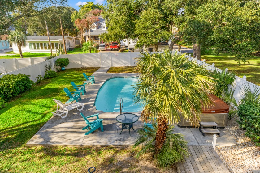 Newly Refurbished Beach House wPool & Hot Tub + Free Attraction - Beach Vacation Rentals in North Myrtle Beach, South Carolina on Beachhouse.com