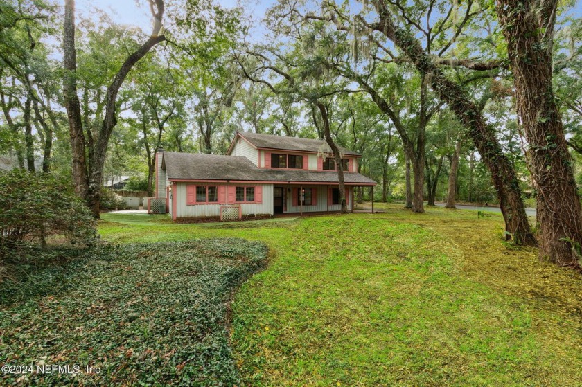 Welcome to your new sanctuary, nestled under the trees in one of - Beach Home for sale in St Augustine, Florida on Beachhouse.com