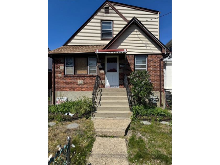 Welcome to 253 Beach 12 Street , Det 2 family close to beach - Beach Townhome/Townhouse for sale in Far Rockaway, New York on Beachhouse.com