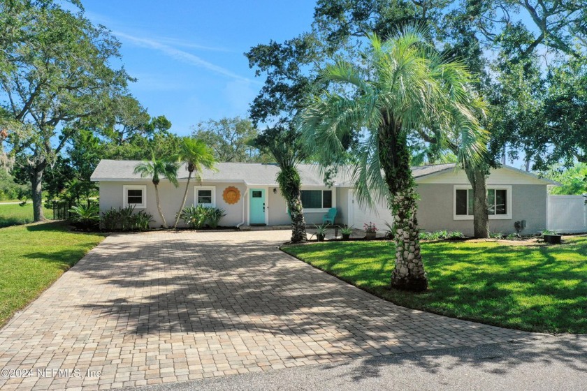 ** REMODELED ** POOL HOME ** WALK TO THE BEACH **
Welcome to - Beach Home for sale in St Augustine, Florida on Beachhouse.com