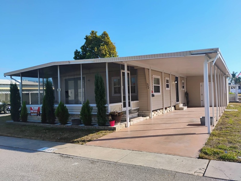 Owner Financing Available! Welcome to East Bay Oaks, a 55+ - Beach Home for sale in Largo, Florida on Beachhouse.com