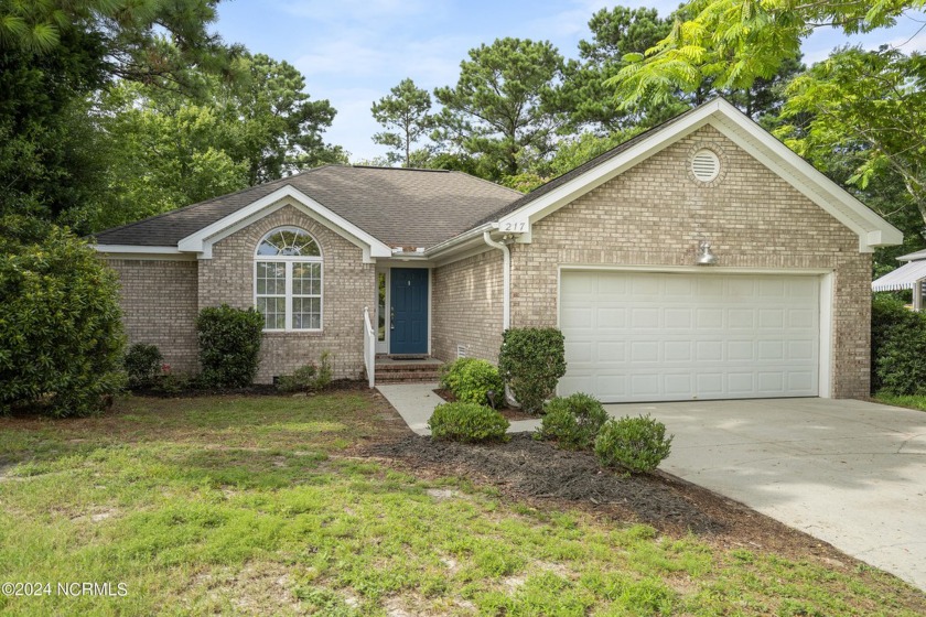 Welcome to your new home!  This one-level 3 BR 2 BA home offers - Beach Home for sale in Wilmington, North Carolina on Beachhouse.com