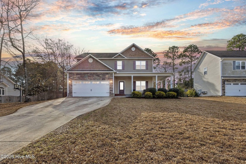 Welcome to 752 Chadwick Shores Drive, located in the - Beach Home for sale in Sneads Ferry, North Carolina on Beachhouse.com