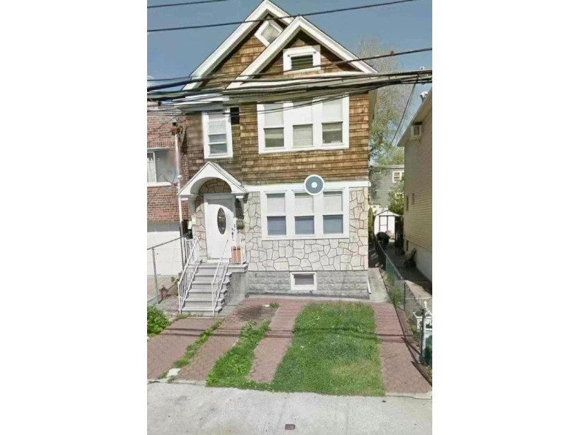 2 family property.- TLC NEEDED. Subject to lender - Beach Townhome/Townhouse for sale in College Point, New York on Beachhouse.com