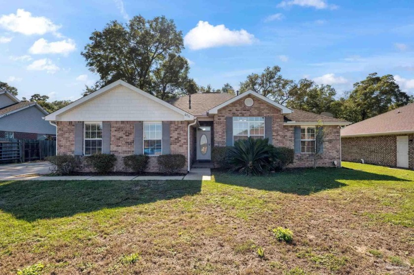 Welcome to quiet and serene Ventura Estates in Milton, FL! This - Beach Home for sale in Milton, Florida on Beachhouse.com