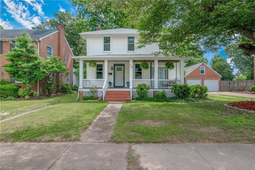 Beautiful Southern Charm in Historical Old Wythe. Just 5 houses - Beach Home for sale in Hampton, Virginia on Beachhouse.com