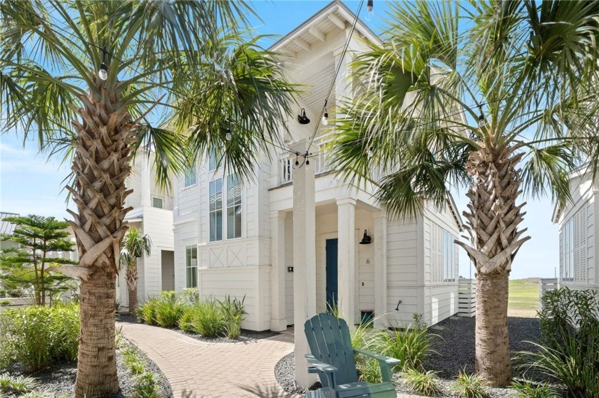 This exceptional golf course front casita boasts spectacular - Beach Condo for sale in Port Aransas, Texas on Beachhouse.com