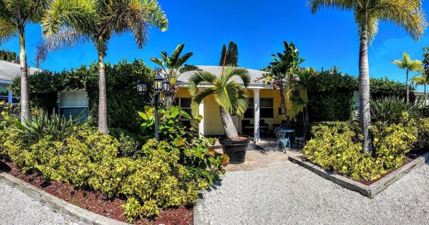 Exceptional & rare short-term rental opportunity with a prime - Beach Townhome/Townhouse for sale in Clearwater Beach, Florida on Beachhouse.com