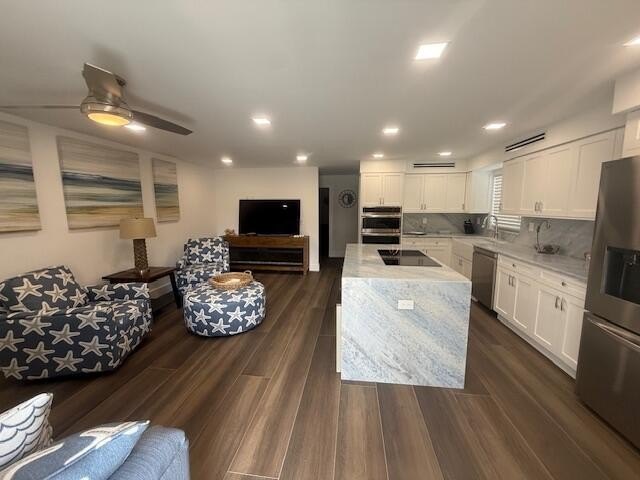 This one bedroom, one & a half unit 0f Paget House section in - Beach Condo for sale in Ocean Ridge, Florida on Beachhouse.com