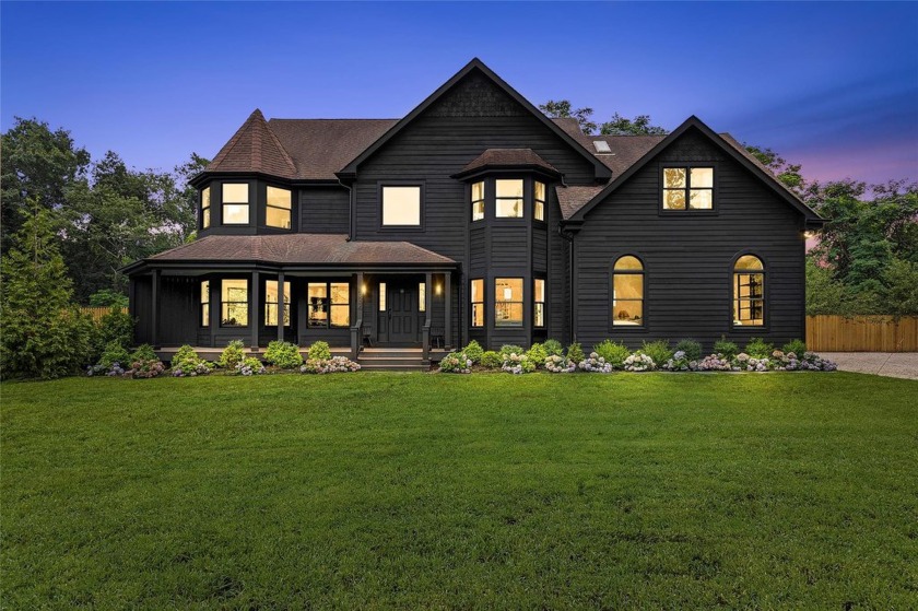 Amazing renovation, spared no details. Beautiful views of the - Beach Home for sale in Southampton, New York on Beachhouse.com