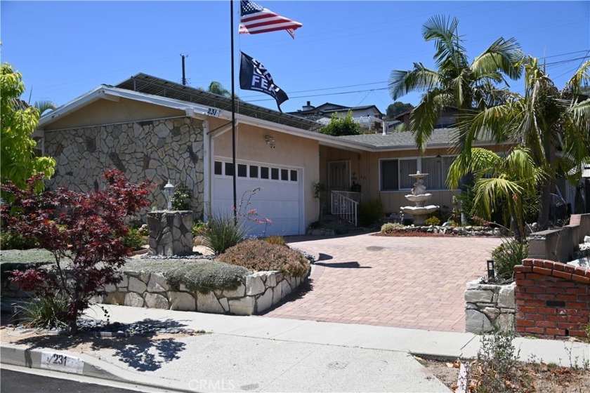 Welcome to a fantastic opportunity to own a delightful - Beach Home for sale in San Pedro, California on Beachhouse.com