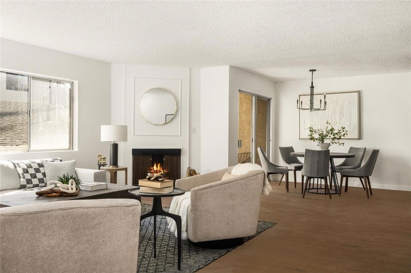 Welcome to 1021 12th Street #102, a beautifully refreshed - Beach Condo for sale in Santa Monica, California on Beachhouse.com