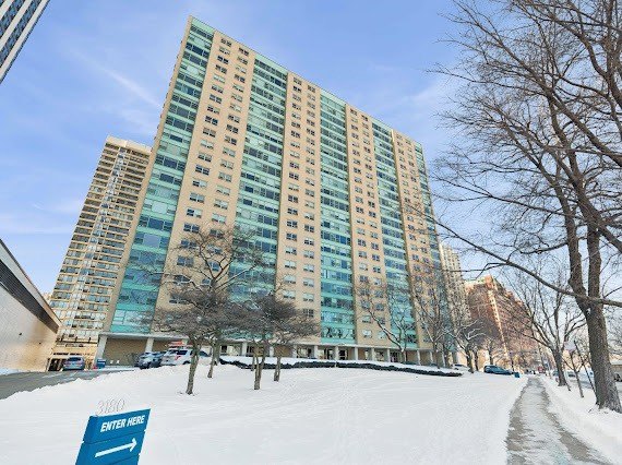 The Upper East Side meets Lake Shore Drive in this well-situated - Beach Condo for sale in Chicago, Illinois on Beachhouse.com
