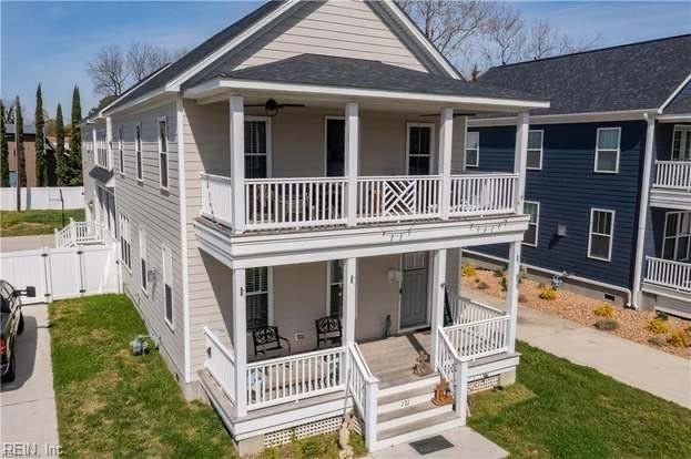 Within steps from Buckroe Beach. Experience coastal living year - Beach Home for sale in Hampton, Virginia on Beachhouse.com