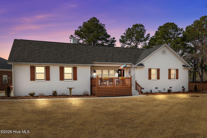 3 bedroom, 2 bath single level home located in the River Reach - Beach Home for sale in Swansboro, North Carolina on Beachhouse.com