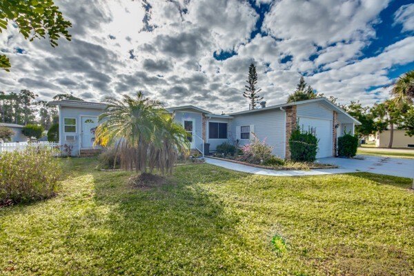 This move-in ready, fully furnished, two-bedroom, two-bath home - Beach Home for sale in North Fort Myers, Florida on Beachhouse.com