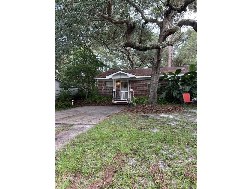 Duplex on Jekyll with tenants in both sides. Easy access to the - Beach Home for sale in Jekyll Island, Georgia on Beachhouse.com