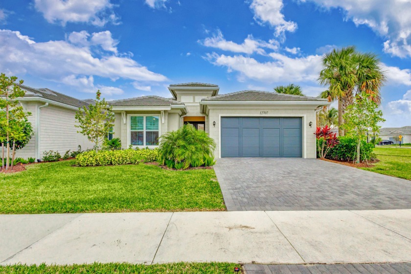 This is a spectacular  immaculate new home on a corner lot - Beach Home for sale in Palm Beach Gardens, Florida on Beachhouse.com