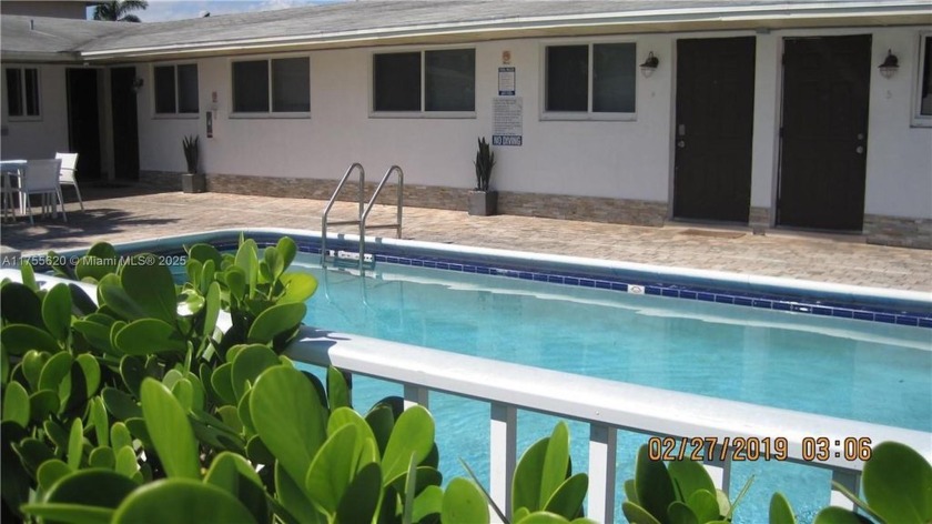 GREAT INVESTMENT OPPORTUNITY 8-UNIT MULTI-FAMILY (plus a small - Beach Commercial for sale in Pompano Beach, Florida on Beachhouse.com