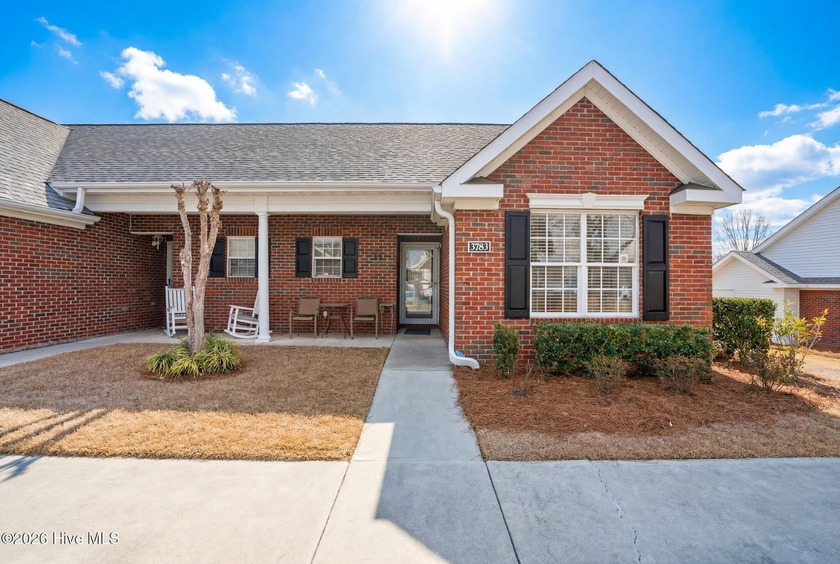 Welcome to this pristine two bedroom, two bath townhome in - Beach Townhome/Townhouse for sale in Wilmington, North Carolina on Beachhouse.com