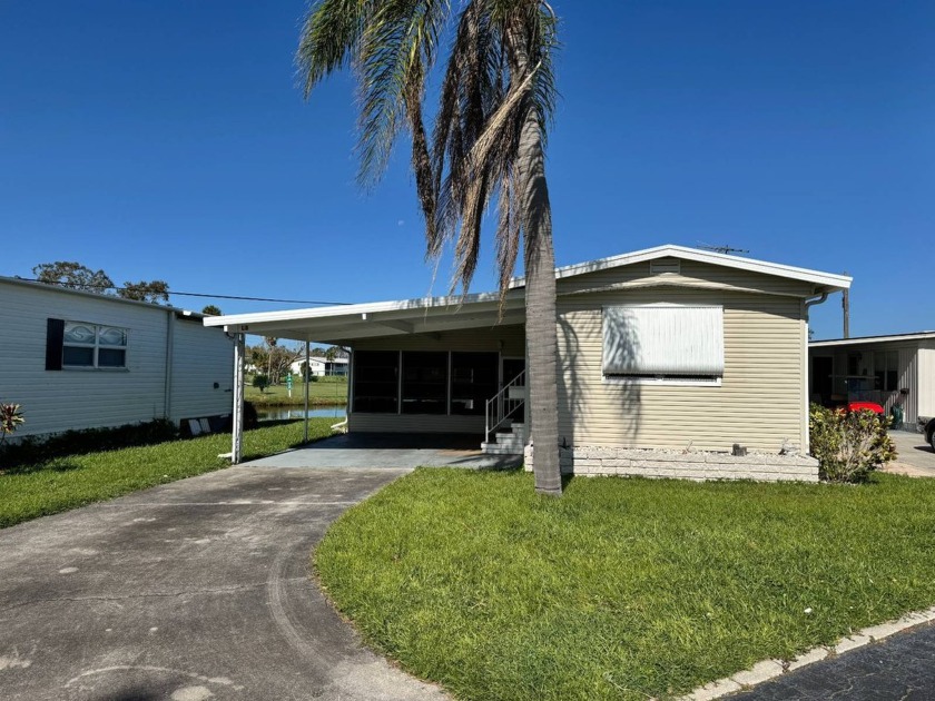 MINIMAL HURRICANE DAMAGE  Get ready to enjoy beautiful Florida - Beach Home for sale in Bradenton, Florida on Beachhouse.com