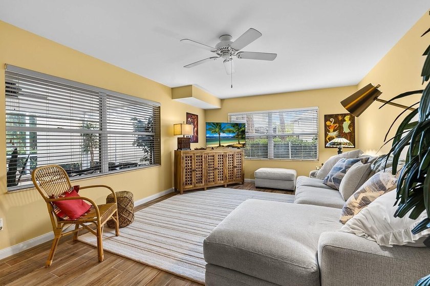 Pack your suitcase and swimsuit-this move-in-ready townhome is - Beach Townhome/Townhouse for sale in Palm City, Florida on Beachhouse.com