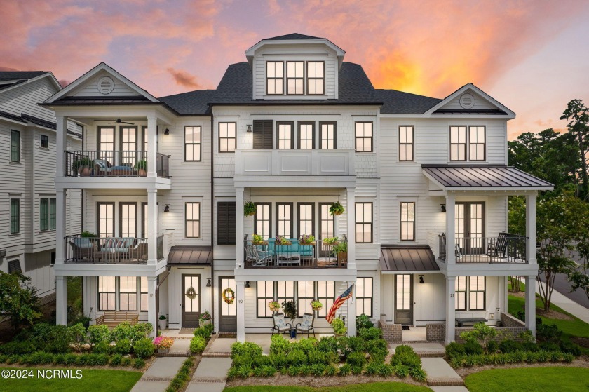 Discover a captivating townhouse in the heart of Wilmington - Beach Townhome/Townhouse for sale in Wilmington, North Carolina on Beachhouse.com