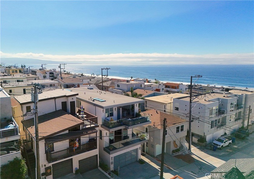 To live in the Sand Section with ocean views is like securing - Beach Townhome/Townhouse for sale in Manhattan Beach, California on Beachhouse.com