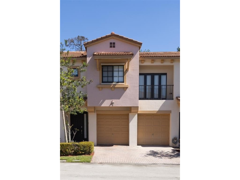 Welcome to your dream home! This stunning 3-bedroom, 2 - Beach Townhome/Townhouse for sale in Coconut Creek, Florida on Beachhouse.com