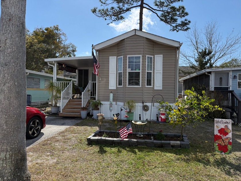 A must see - This beautiful home is ready for you to make it - Beach Home for sale in Spring Hill, Florida on Beachhouse.com