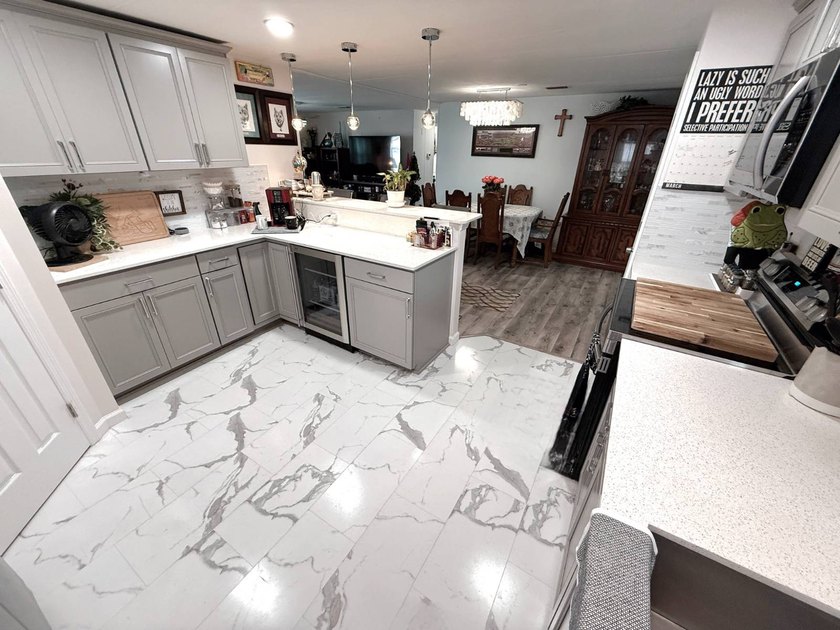 All age premier family park. 3 BEDROOMS-2 FULL BATHS No age - Beach Home for sale in Largo, Florida on Beachhouse.com