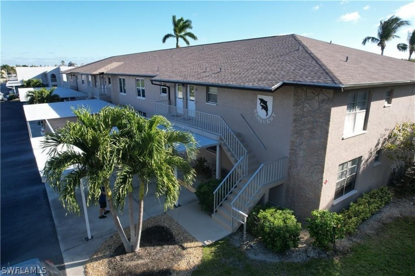 Elegant 2 Bed, 2 Bath Furnished Gulf Access Condo in Cape Coral - Beach Condo for sale in Cape Coral, Florida on Beachhouse.com