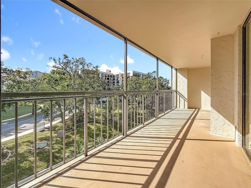 Beautifully updated and move-in ready, this 2-bedroom, 2-bath - Beach Condo for sale in Belleair Beach, Florida on Beachhouse.com