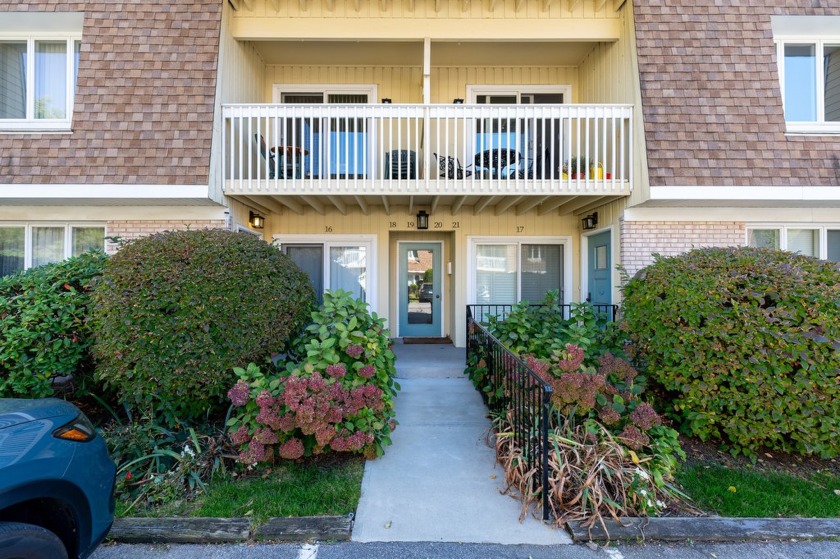 This is it! Live by the water in this perfectly renovated - Beach Condo for sale in Stamford, Connecticut on Beachhouse.com