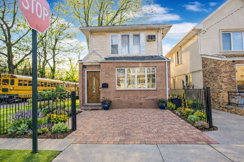 Welcome to this beautiful corner property located in the heart - Beach Home for sale in Brooklyn, New York on Beachhouse.com