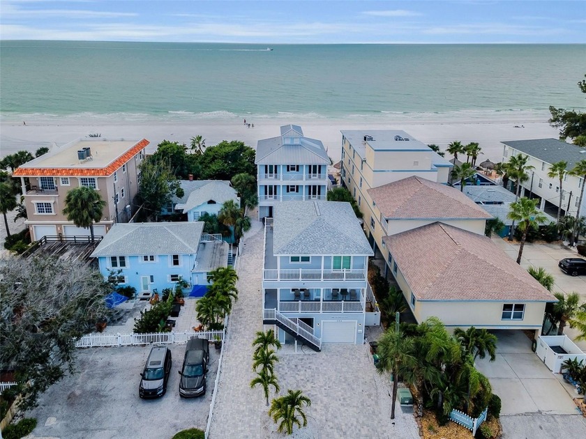 Welcome to your slice of paradise in Indian Rocks Beach! This - Beach Home for sale in Indian Rocks Beach, Florida on Beachhouse.com