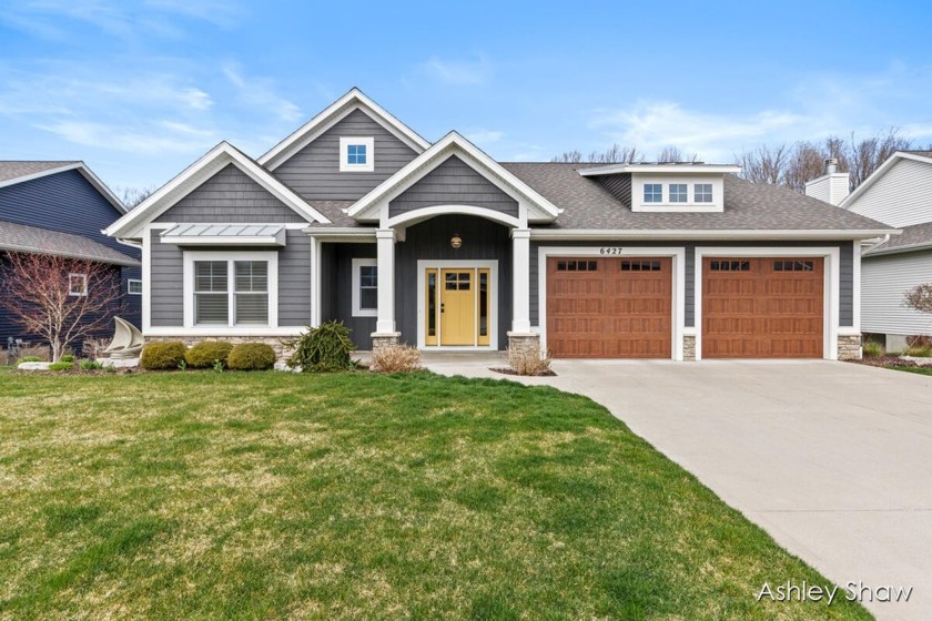 Welcome home to this lovely free standing condo located in the - Beach Condo for sale in Holland, Michigan on Beachhouse.com