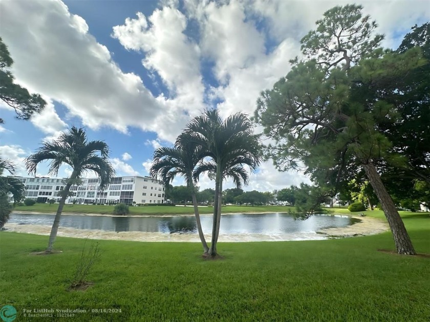 Water View!!!  Rare find in the highly desirable Grantham Area! - Beach Condo for sale in Deerfield Beach, Florida on Beachhouse.com