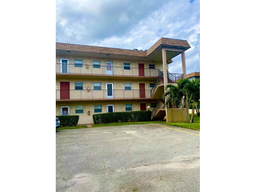 THIS CONDO QUALIFIES FOR A $15,000. NON REPAYABLE GRANT!!!  NO - Beach Condo for sale in Palm Springs, Florida on Beachhouse.com